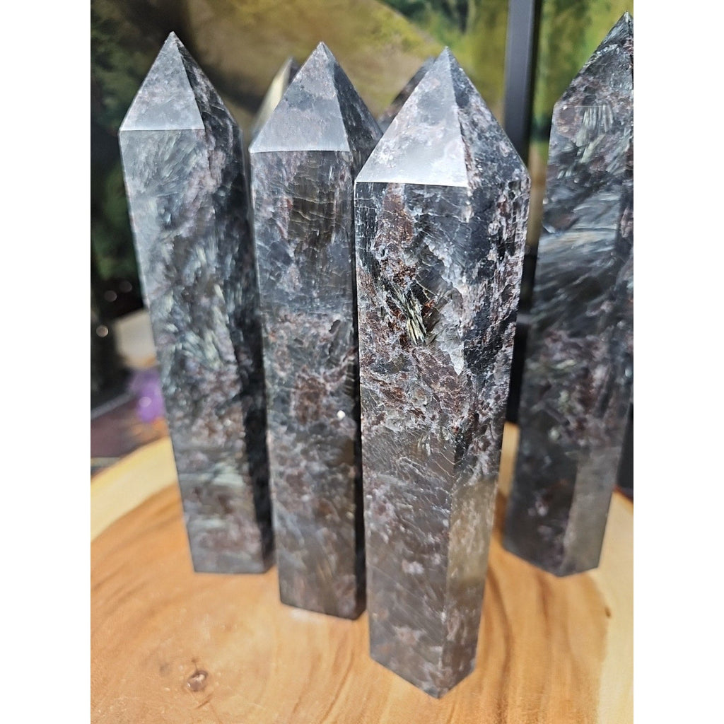 Arfvedsonite Garnet Crystal Tower with Blue Flash — 1.5–1.9 lbs, Polished | CrystalCloud Company | Crystal Points & Towers | Wiccan Center
