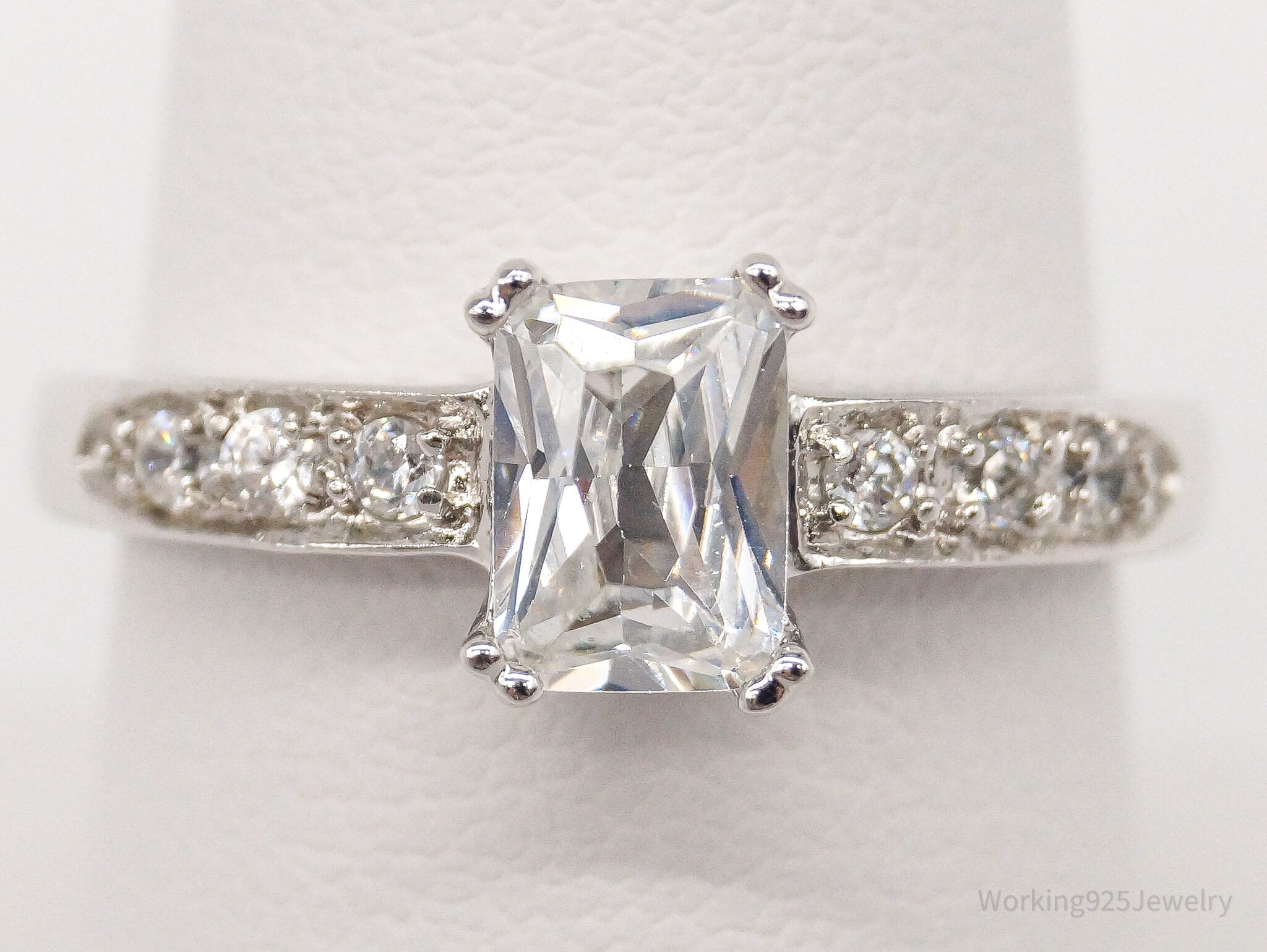 Vintage Cubic Zirconia Sterling Silver Ring - Size 8 | Jewelry > Rings | Wiccan Center