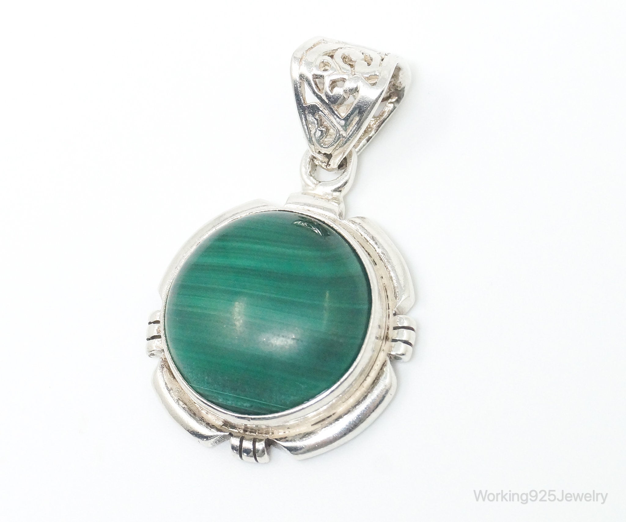 Vintage Southwestern Malachite Sterling Silver Necklace Pendant | Jewelry > Necklaces > Pendants | Wiccan Center