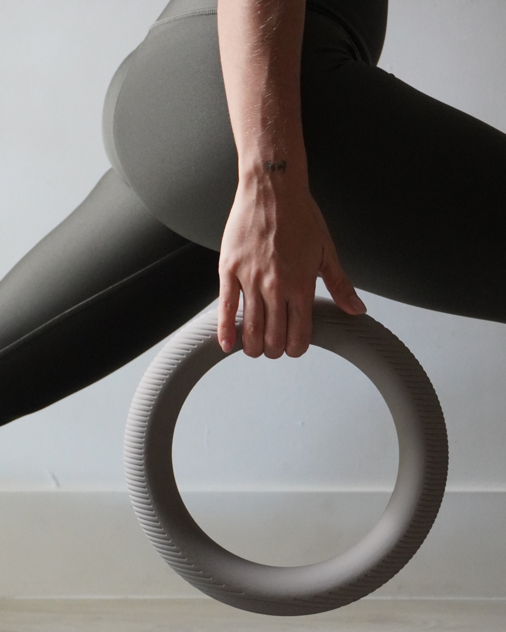 Dumbbell Ring | Sports & Fitness > Strength Training Equipment | Wiccan Center