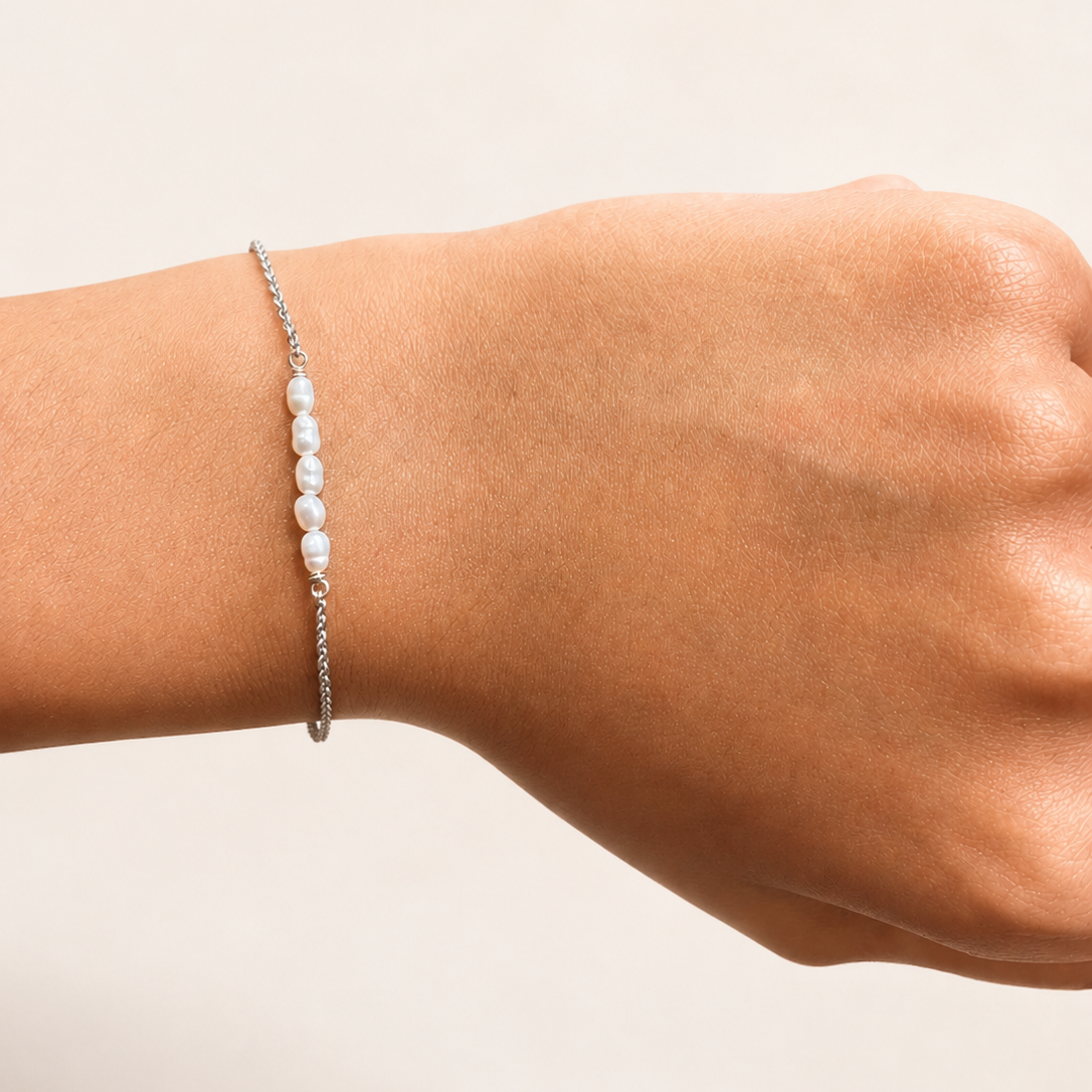 5 Rice Pearls Bracelet with Swarovski Clasp