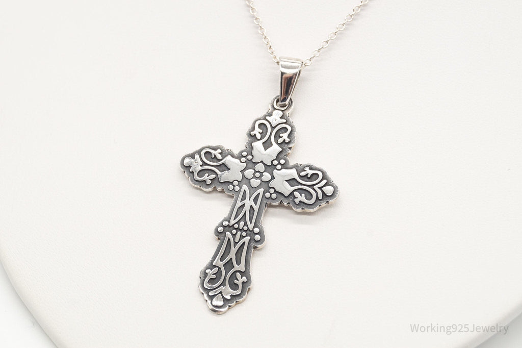 Vintage Large Mexico Artisan CII Cross Sterling Silver Necklace | Jewelry > Necklaces > Pendants | Wiccan Center