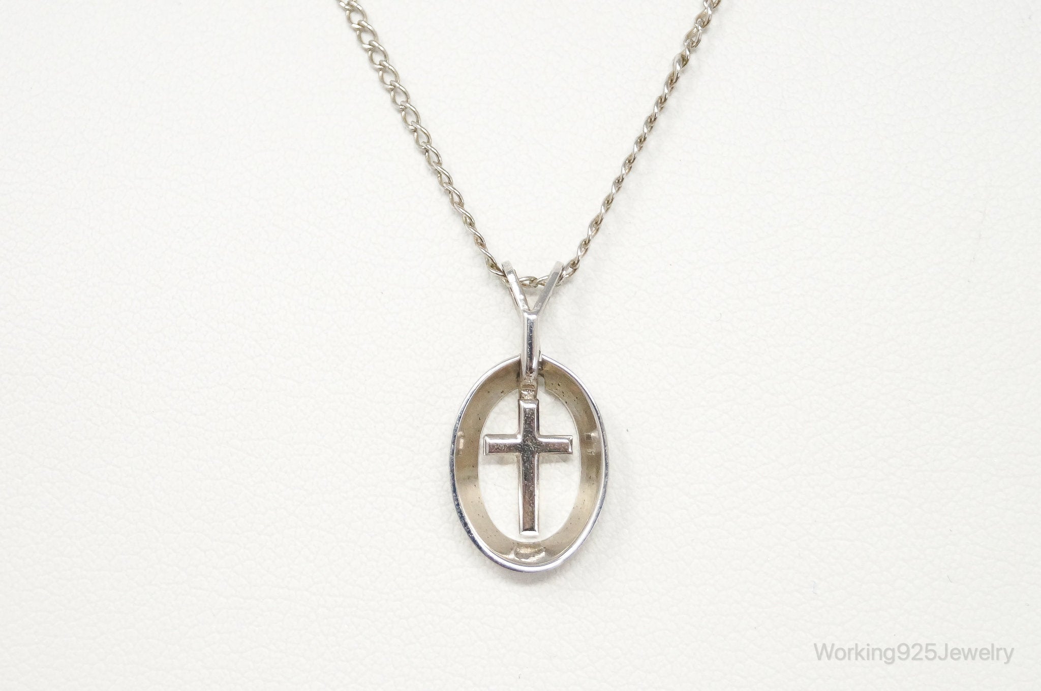Vintage Designer Marvel Cross Sterling Silver Necklace | Jewelry > Necklaces > Pendants | Wiccan Center