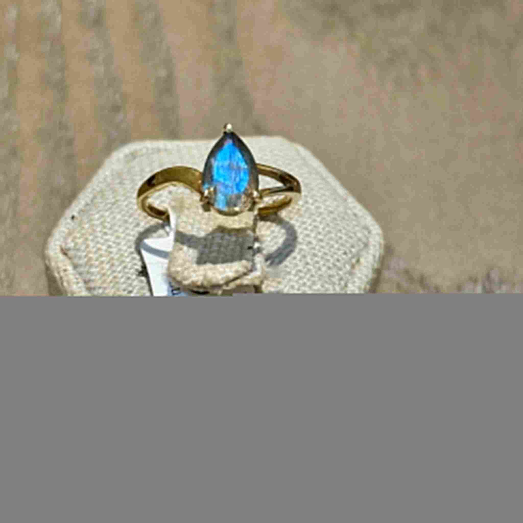 Labradorite Teardrop Split-Band Ring – Vermeil Gold-Filled – Sizes 6 & 7 | Rings | Wiccan Center
