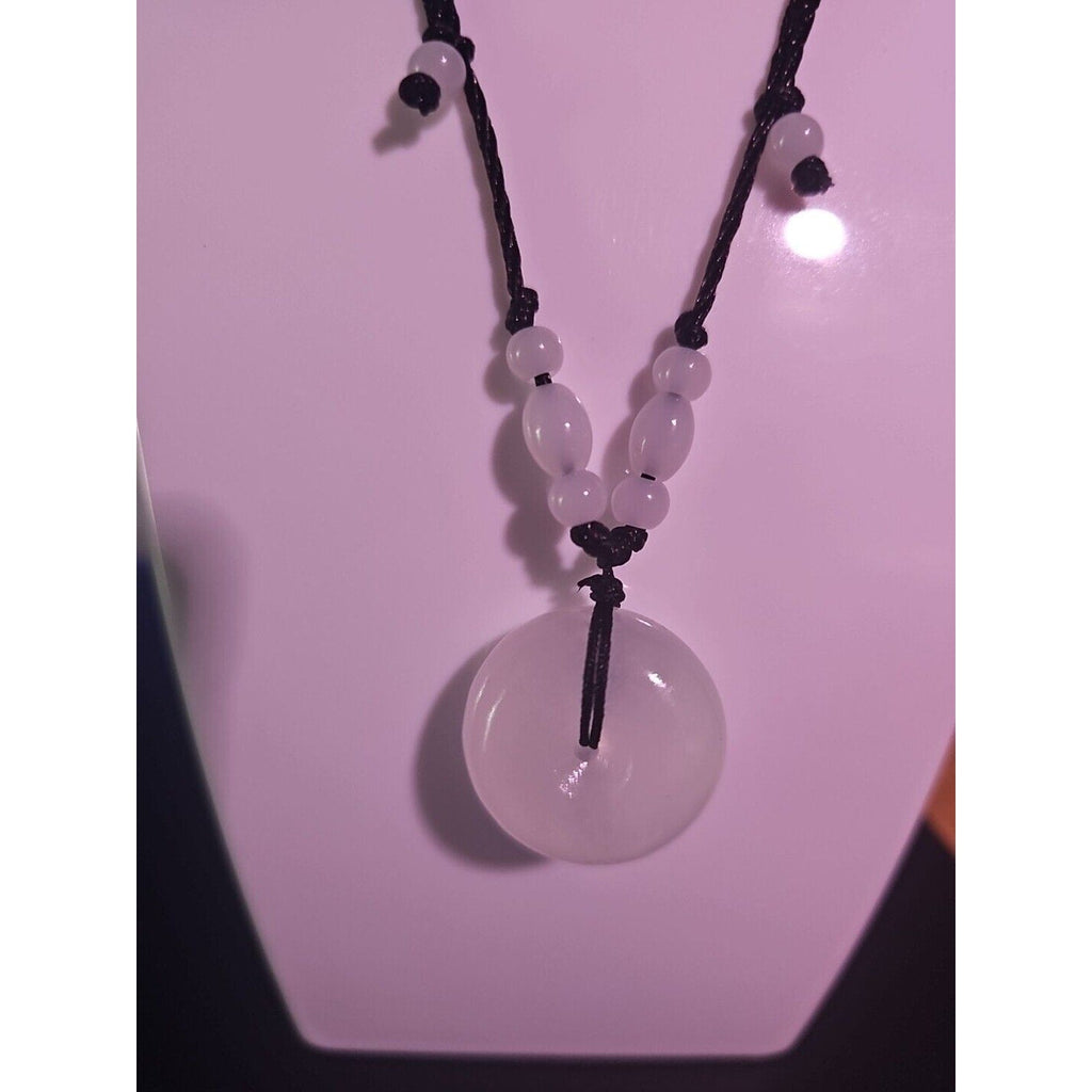 Beautiful! Natural Jade Peace Lucky Buckle Pendant Necklace Healing Adjustable
