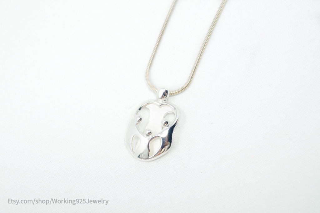 Vintage Designer Carolyn Pollack Relios Mothers Love Sterling Silver Necklace | Jewelry > Necklaces | Wiccan Center