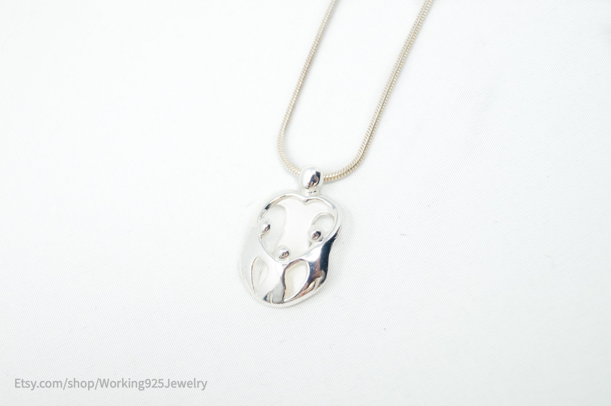 Vintage Designer Carolyn Pollack Relios Mothers Love Sterling Silver Necklace | Jewelry > Necklaces | Wiccan Center