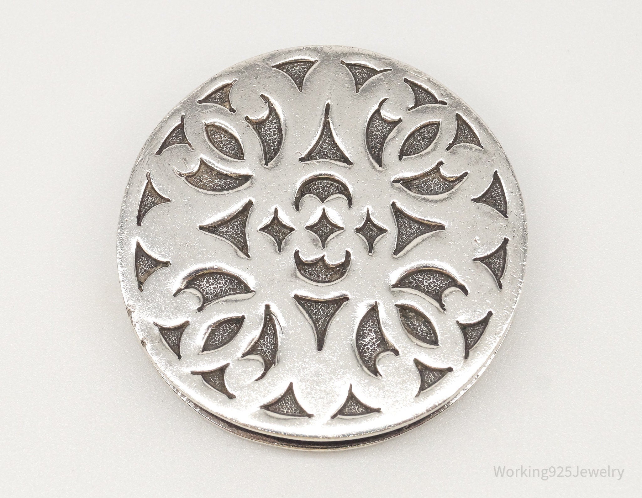 Vintage Indonesia Bali Sterling Silver Disk Rope Necklace Pendant | Jewelry > Necklaces > Pendants | Wiccan Center