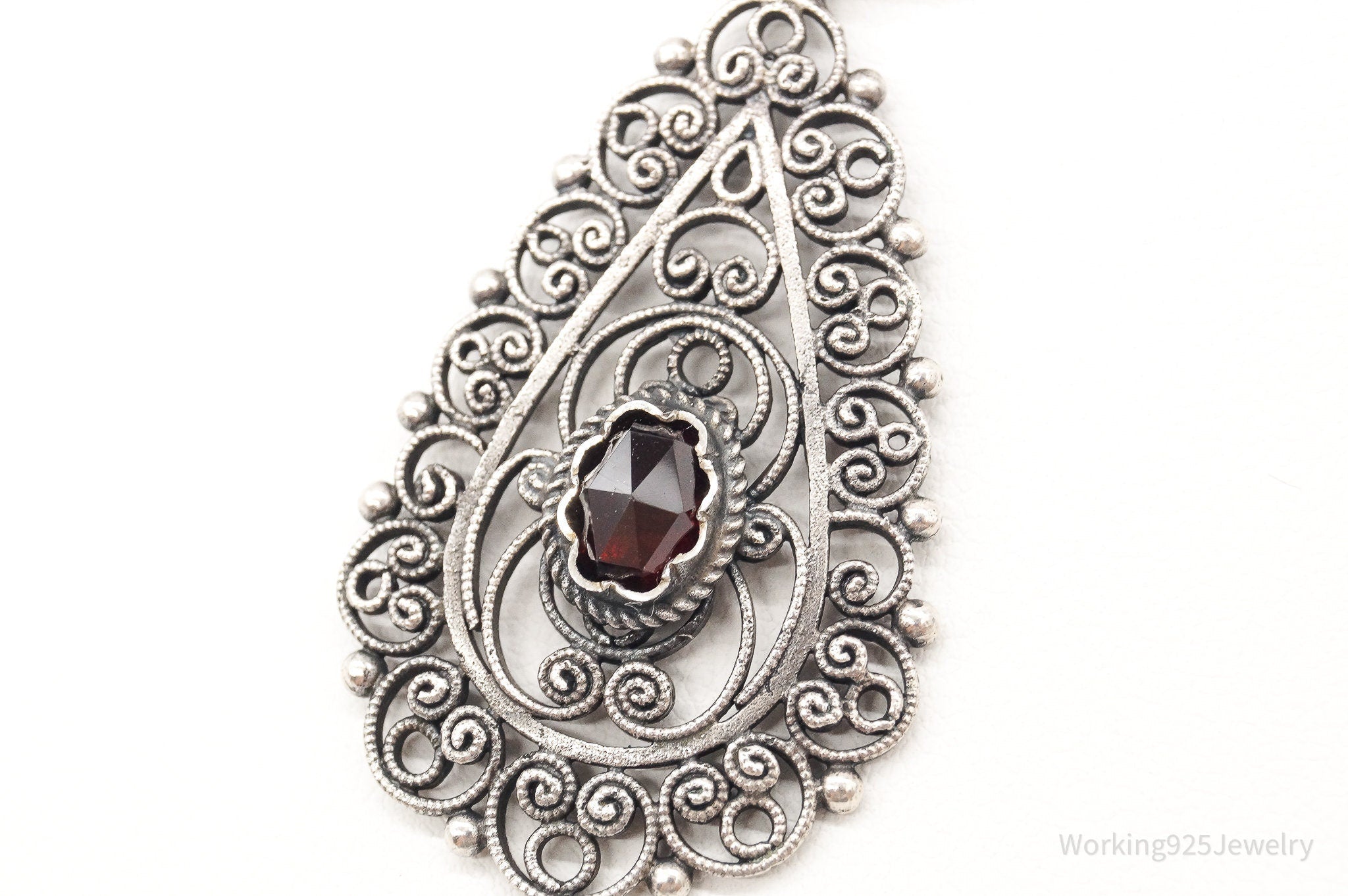 Vintage Garnet Filigree 835 Silver Necklace | Jewelry > Necklaces > Pendants | Wiccan Center