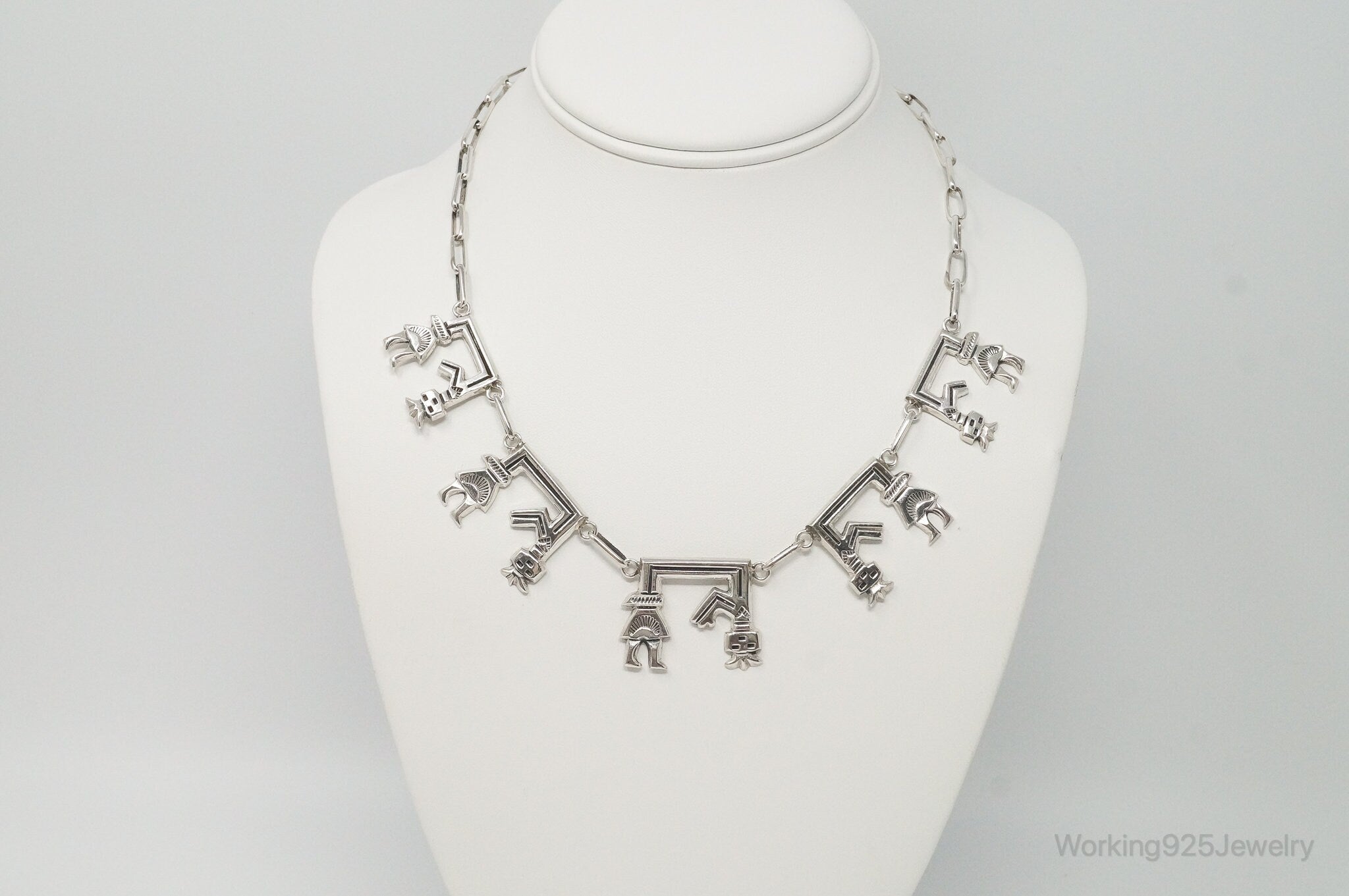 Vintage Native America Unsigned Sterling Silver Necklace | Jewelry > Necklaces > Pendants | Wiccan Center