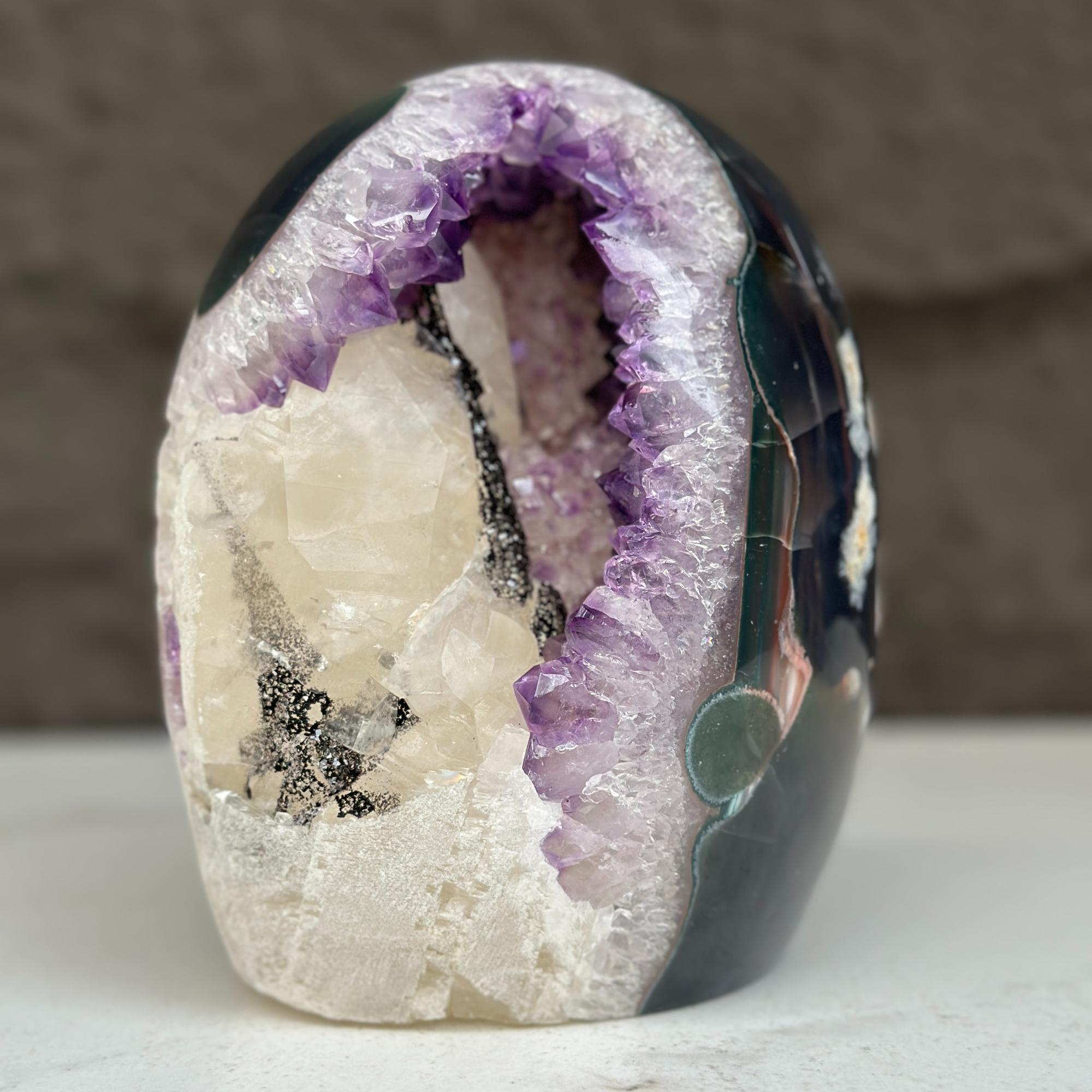 Large Uruguayan Quartz Geode Egg | Rocks & Fossils | Wiccan Center