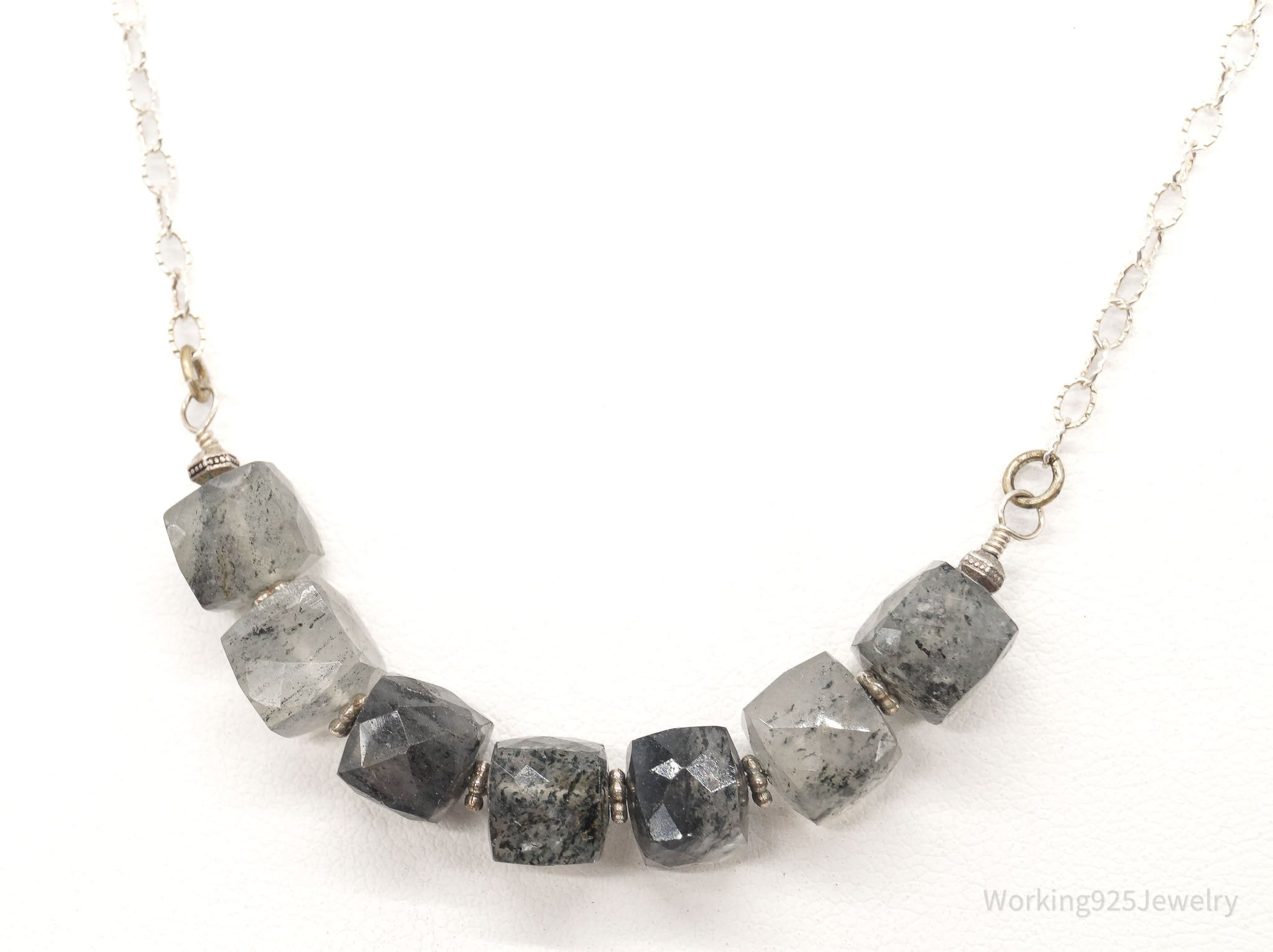 Vintage Spotted Quartz Bead Silver Chain Link Necklace | Jewelry > Necklaces > Pendants | Wiccan Center