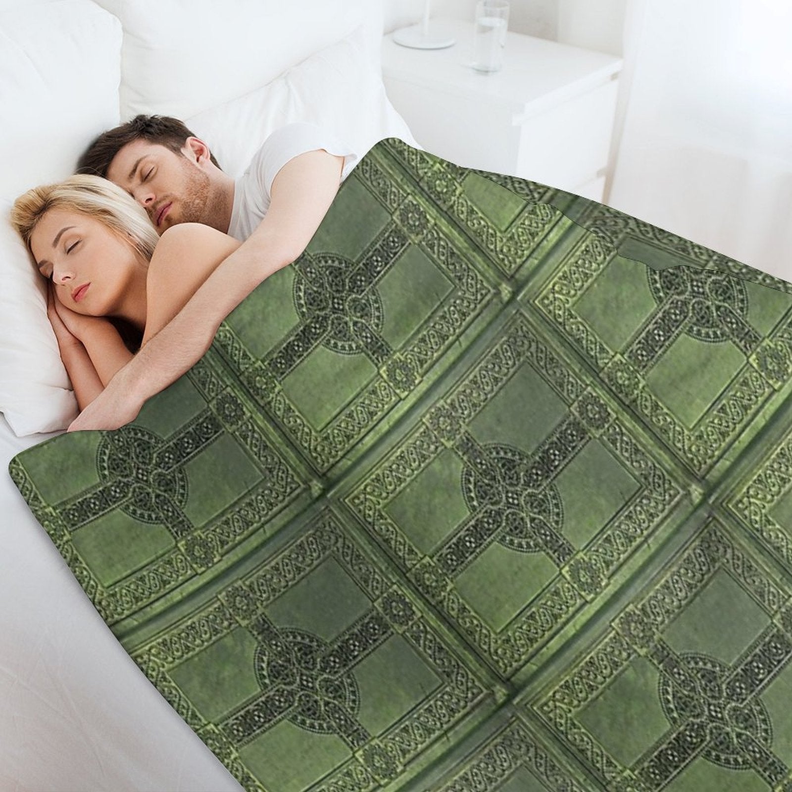 Celtic Knotwork Compact Throw Blanket