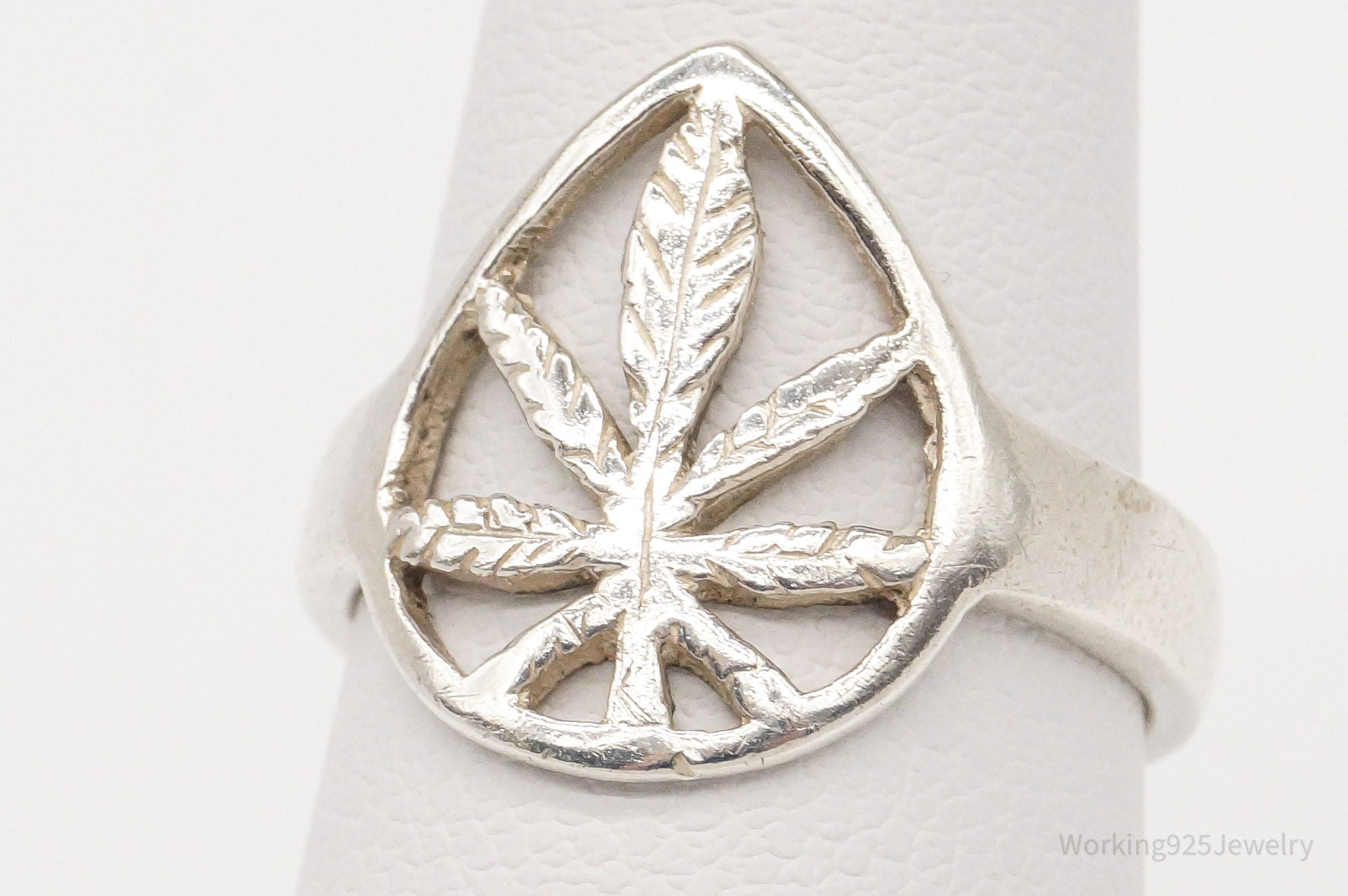 Vintage Medical Marijuana Pot Plant Weed Sterling Silver Ring - Size 5.5 | Jewelry > Rings | Wiccan Center