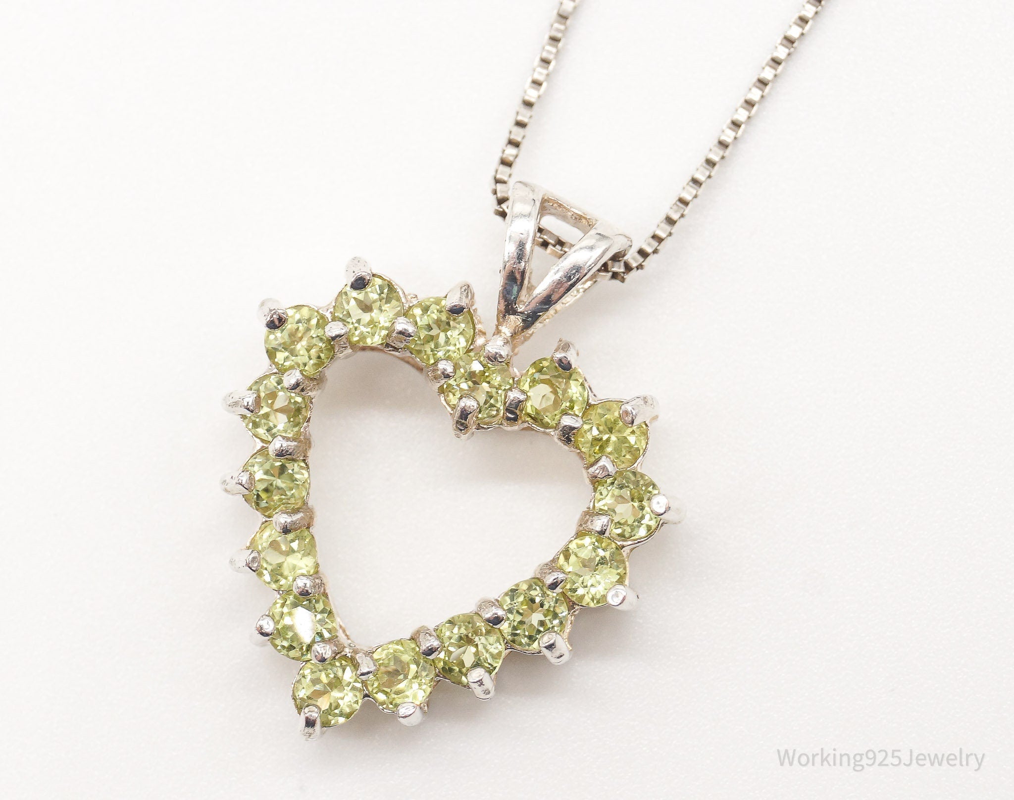 Vintage Designer DBJ Heart Peridot Sterling Silver Necklace | Jewelry > Necklaces > Pendants | Wiccan Center
