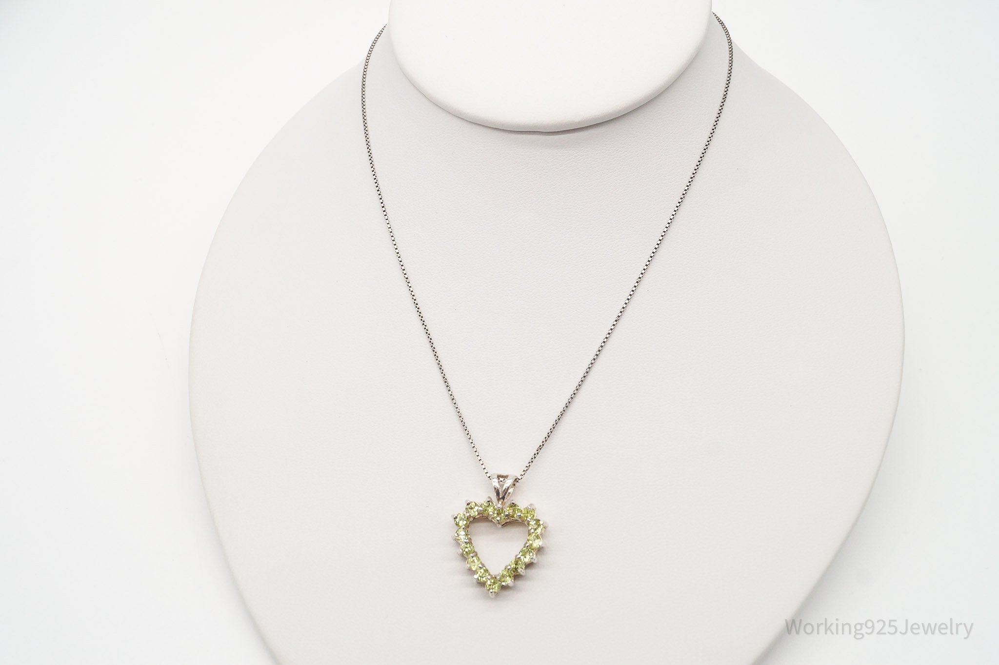 Vintage Designer DBJ Heart Peridot Sterling Silver Necklace | Jewelry > Necklaces > Pendants | Wiccan Center