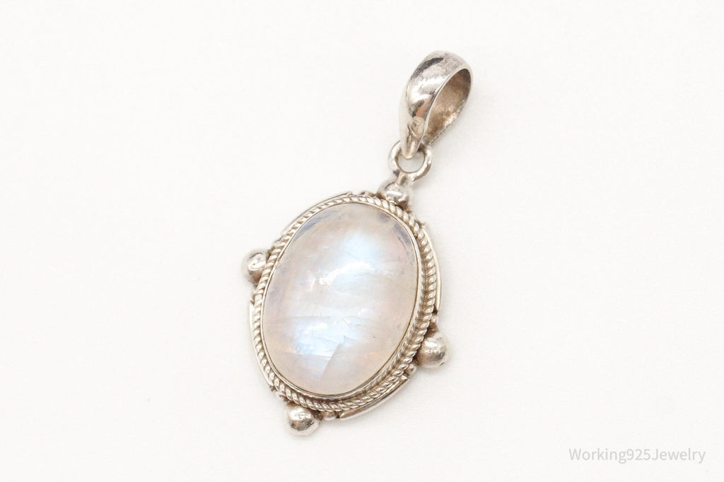 Vintage Moonstone Sterling Silver Southwestern Pendant | Jewelry > Necklaces > Pendants | Wiccan Center