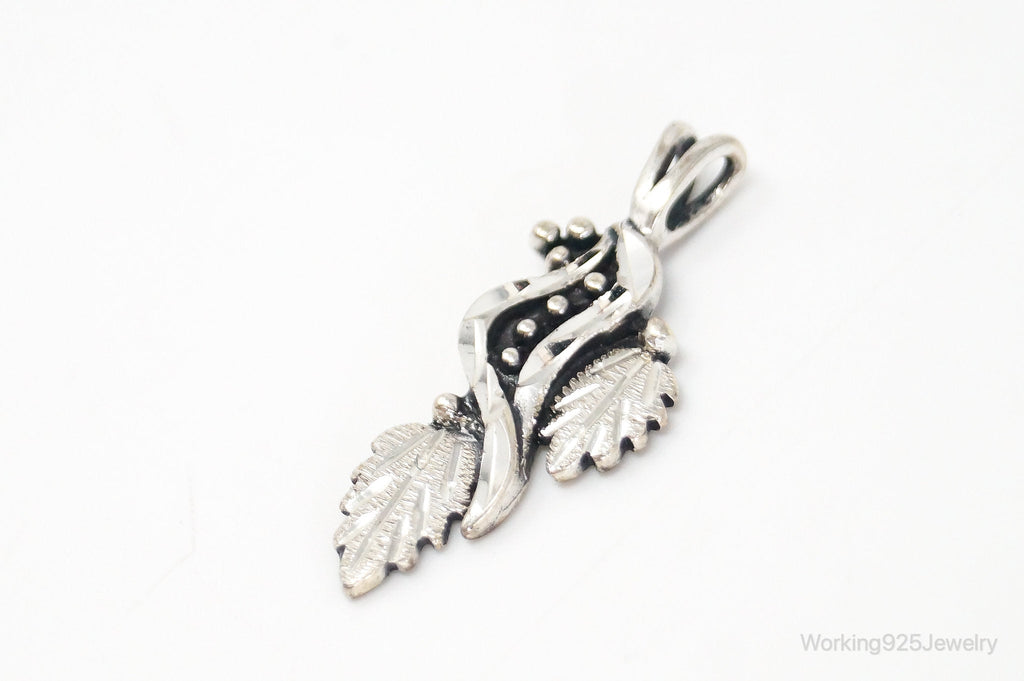 Vintage Designer WM Co Grape Leaves Sterling Silver Pendant | Jewelry > Necklaces > Pendants | Wiccan Center