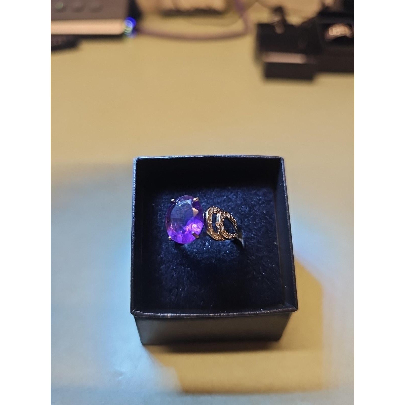 Womens 14K White Gold Platinum Finish Size 6 Ring Amethyst & Diamonds