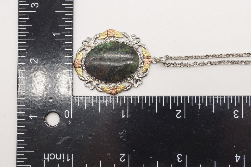 Vintage Green Stone 12K Gold Leaves Sterling Silver Necklace | Jewelry > Necklaces > Pendants | Wiccan Center