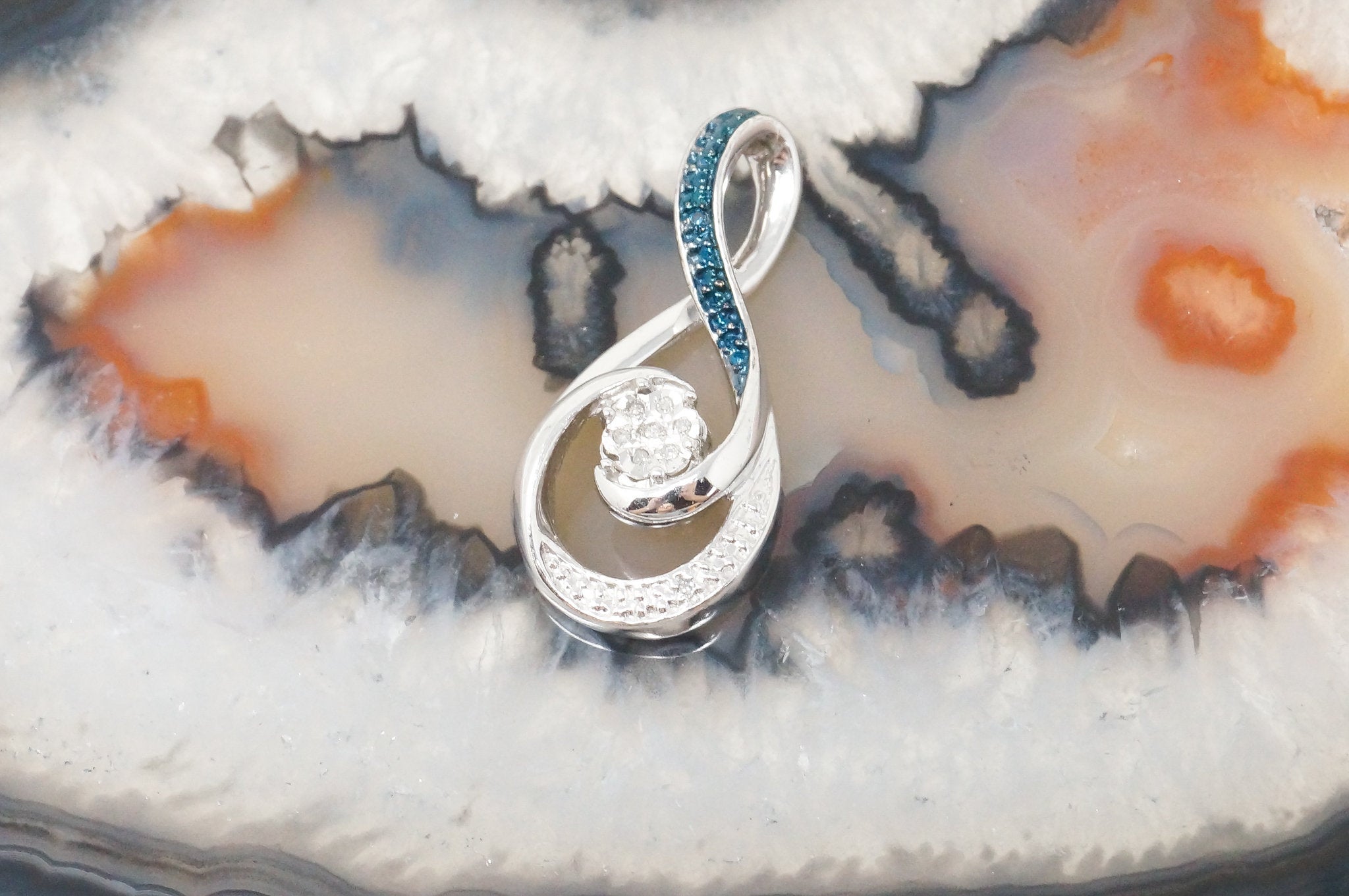 Vintage Blue Diamond Sterling Silver Necklace Pendant | Jewelry > Necklaces > Pendants | Wiccan Center