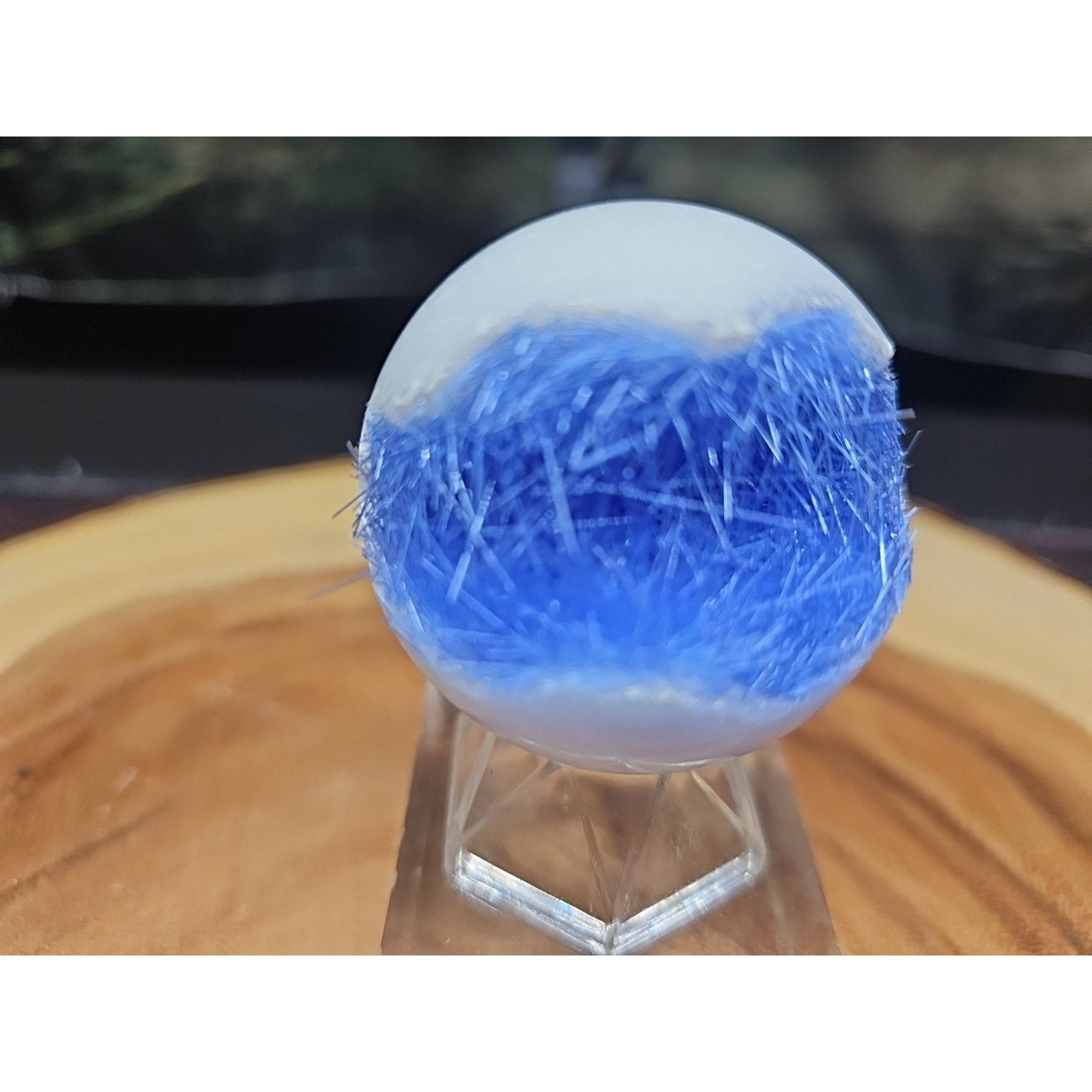 Magnesium phosphate Sphere W/Stand 154g 50mm | Crystal Spheres & Eggs | Wiccan Center