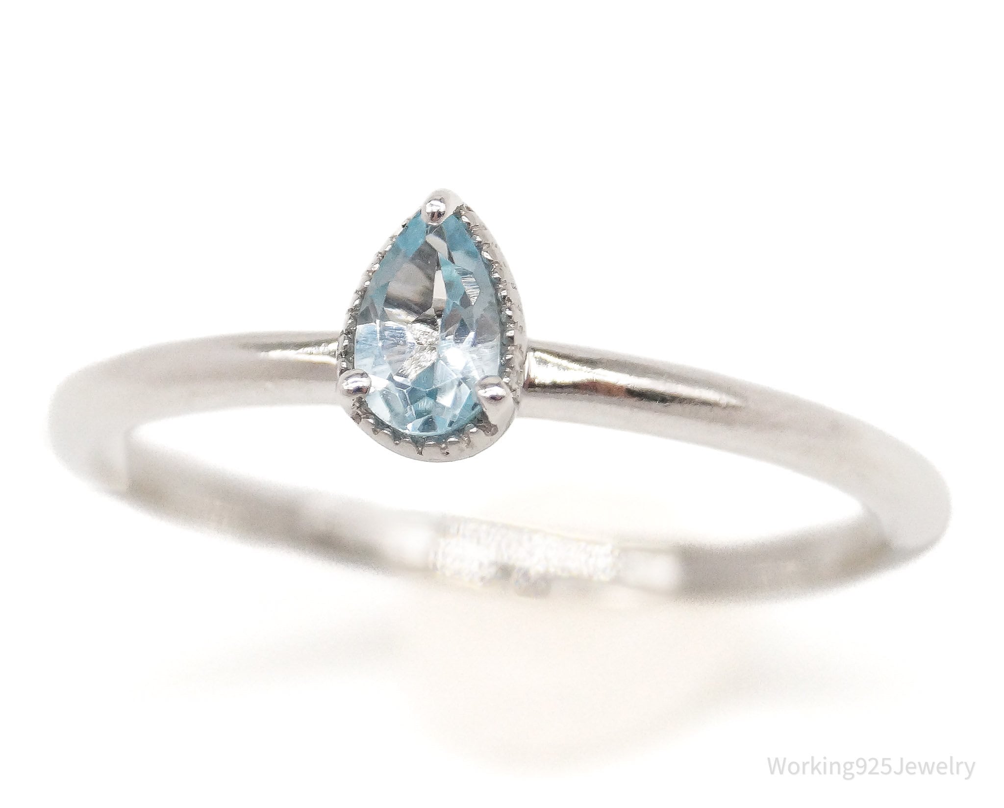Vintage Blue Topaz Sterling Silver Ring - Size 8 | Jewelry > Rings | Wiccan Center
