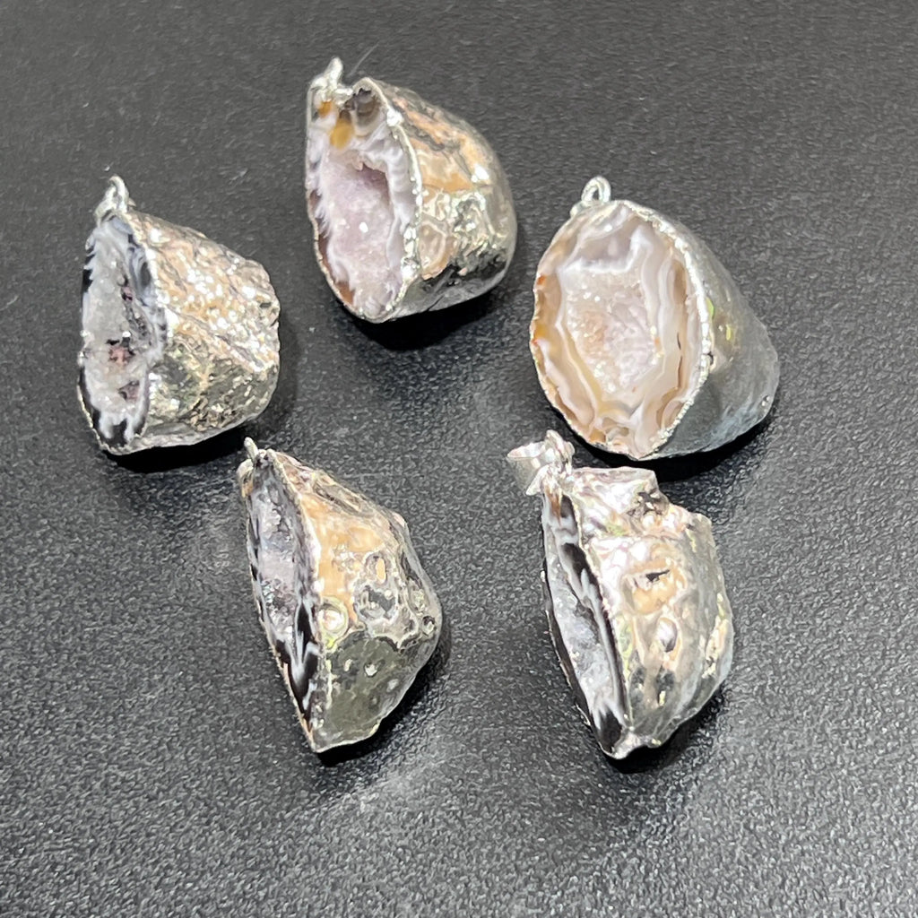 Oco Geode Druzy Crystal Pendant (Full Silver Plated Back) Gemstone Jewelry Necklace Supply | Jewelry > Necklaces > Crystal Necklaces | Wiccan Center
