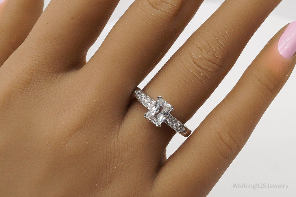 Vintage Cubic Zirconia Sterling Silver Ring - Size 8 | Jewelry > Rings | Wiccan Center