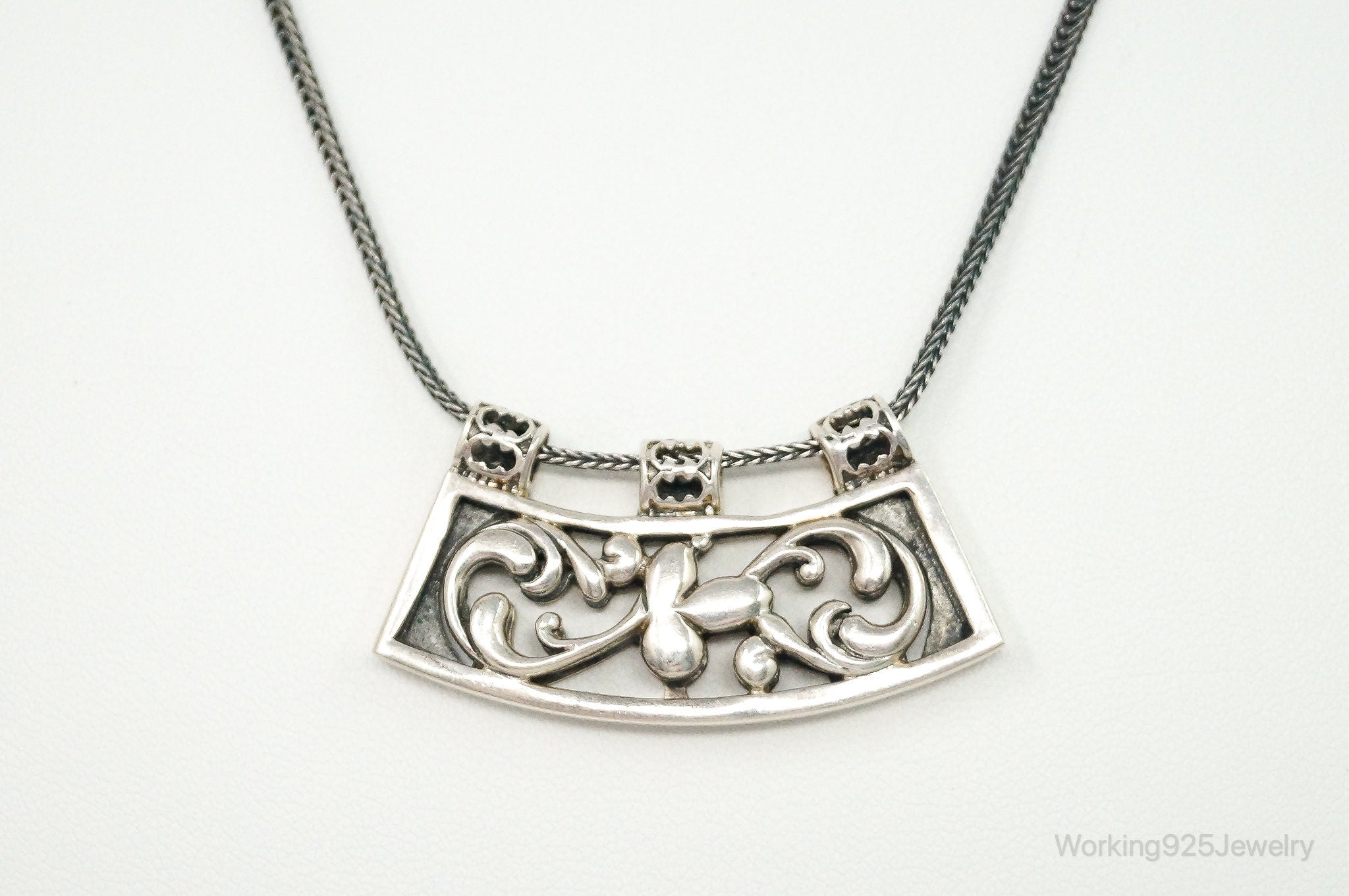 Vintage Silpada Retired Floral Curved Bar Slide Sterling Silver Necklace | Jewelry > Necklaces > Pendants | Wiccan Center