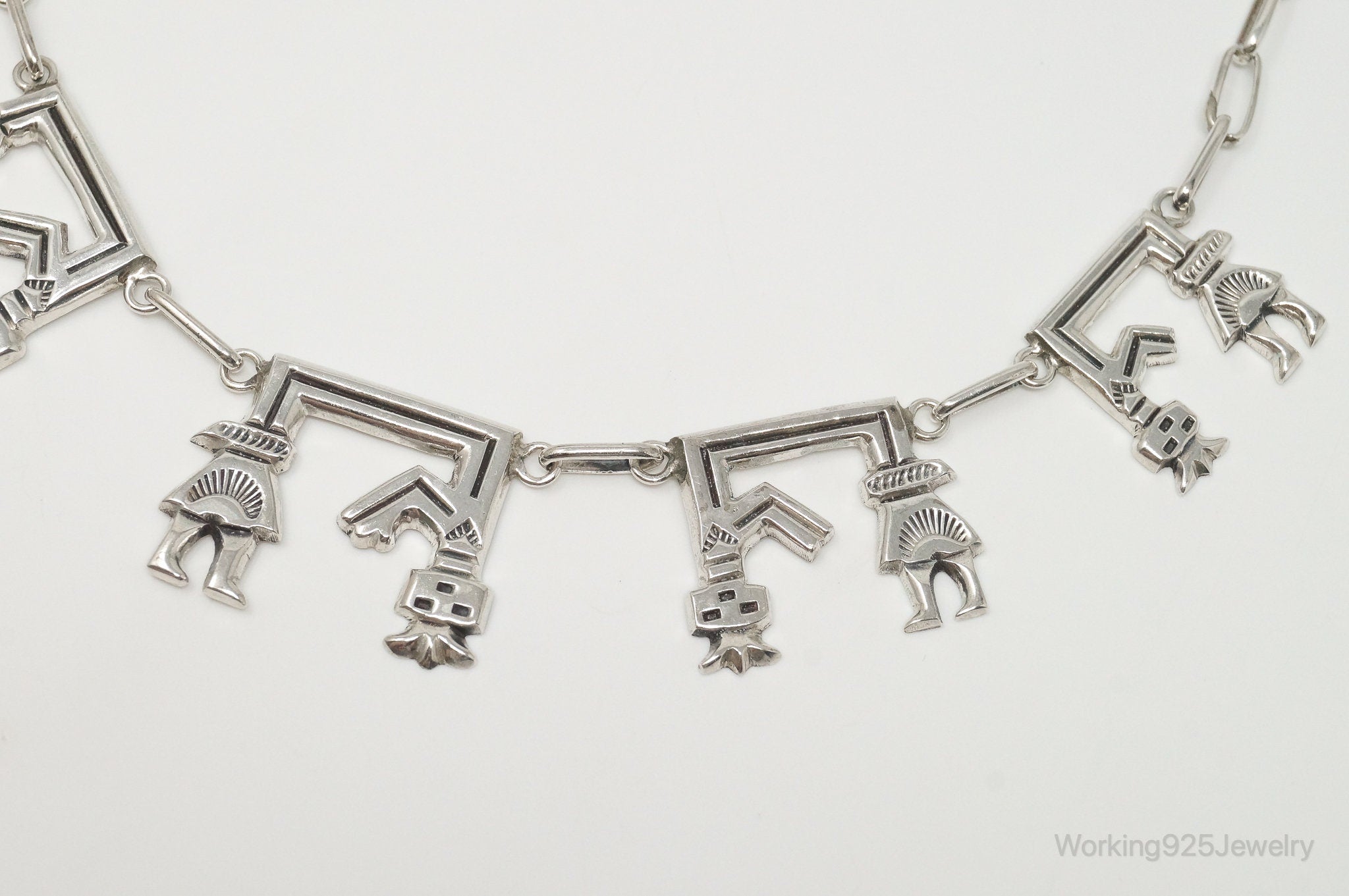 Vintage Native America Unsigned Sterling Silver Necklace | Jewelry > Necklaces > Pendants | Wiccan Center