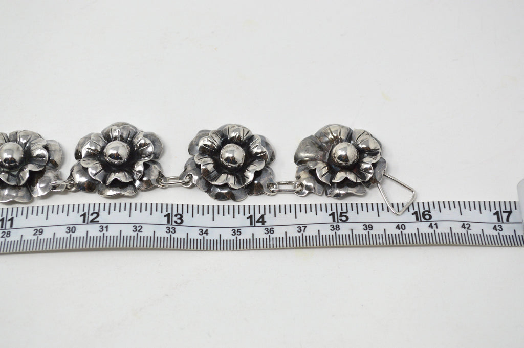 Vintage Mexico Sterling Silver Artisan 3D Oxidized Flower Motif Necklace 16 Inch | Jewelry > Necklaces | Wiccan Center