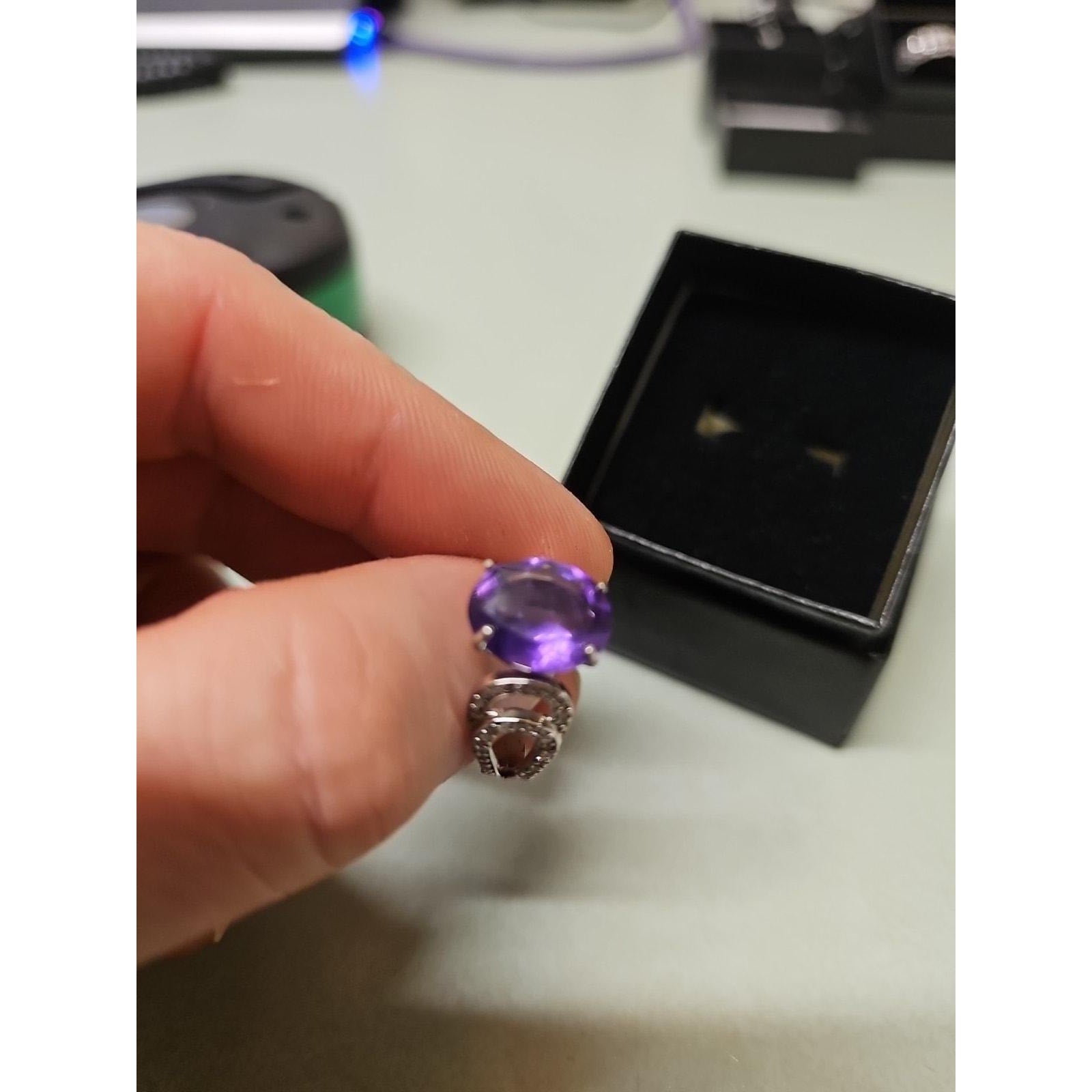 Womens 14K White Gold Platinum Finish Size 6 Ring Amethyst & Diamonds