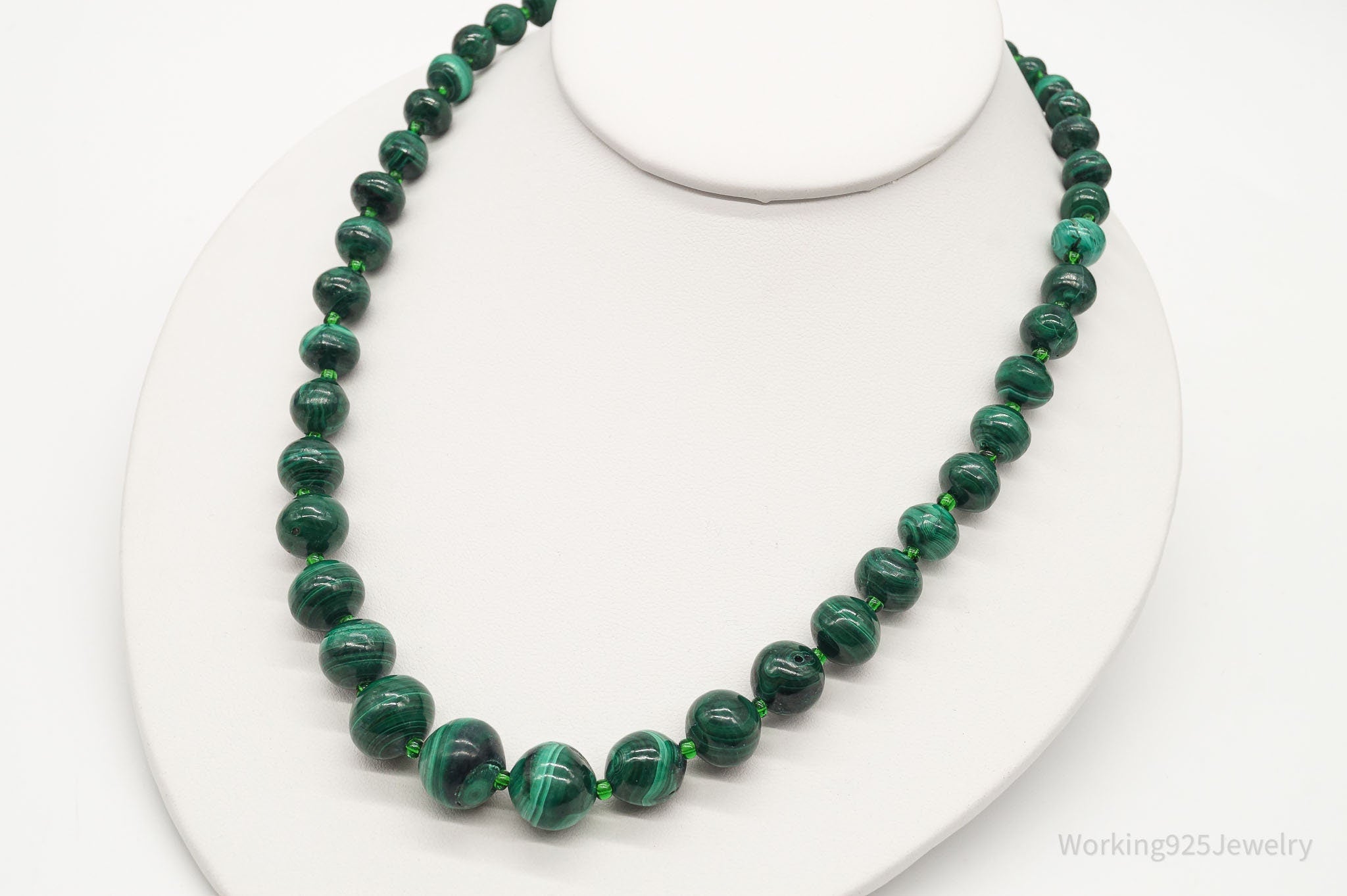 Vintage Green Malachite Bead Necklace | Jewelry > Necklaces > Pendants | Wiccan Center