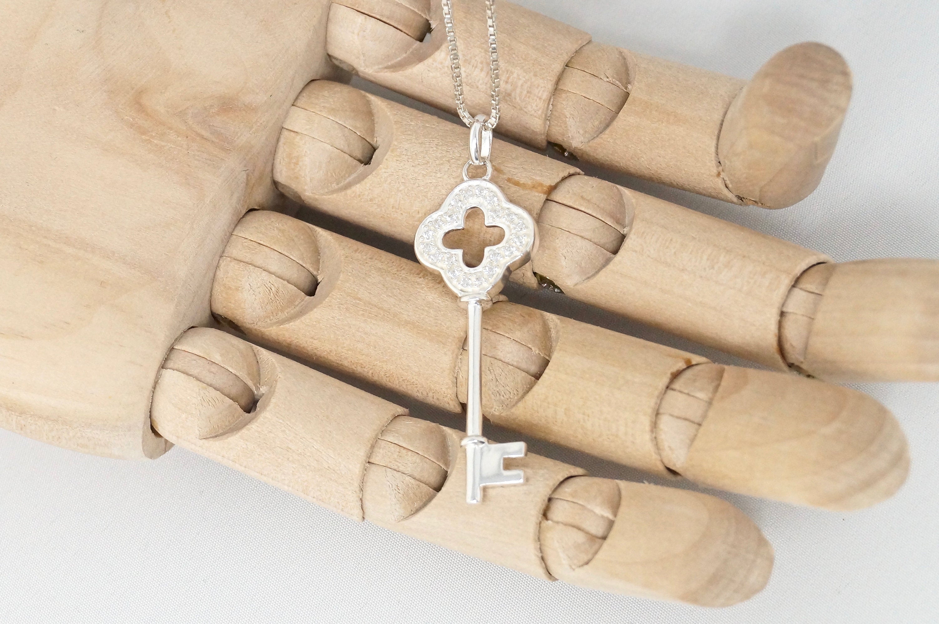 STUNNING Vintage Cz Accented Royal Key Sterling Silver Necklace 16" - | Jewelry > Necklaces > Pendants | Wiccan Center