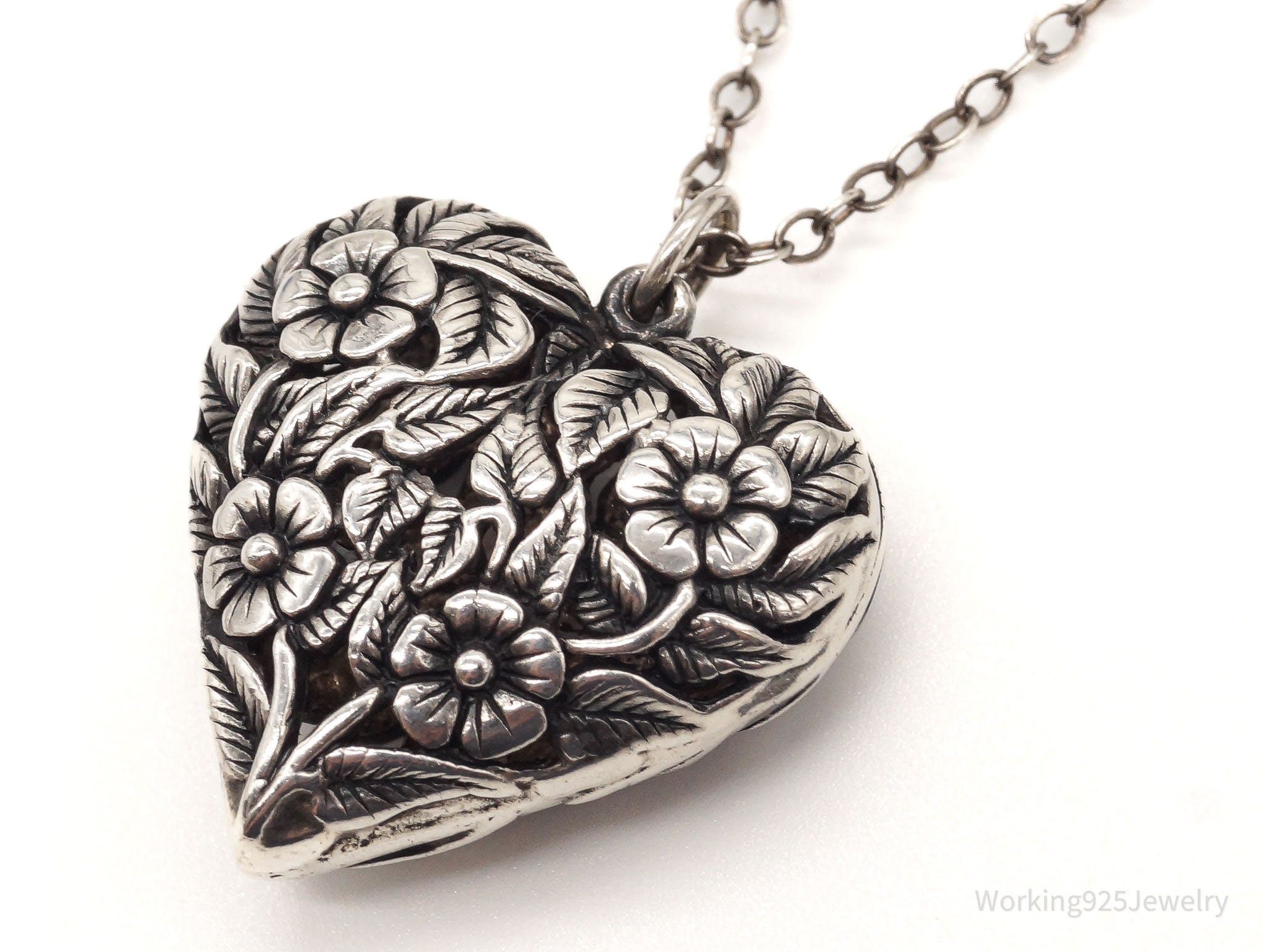 Vintage Large Heart and Flowers Sterling Silver Necklace | Jewelry > Necklaces > Pendants | Wiccan Center