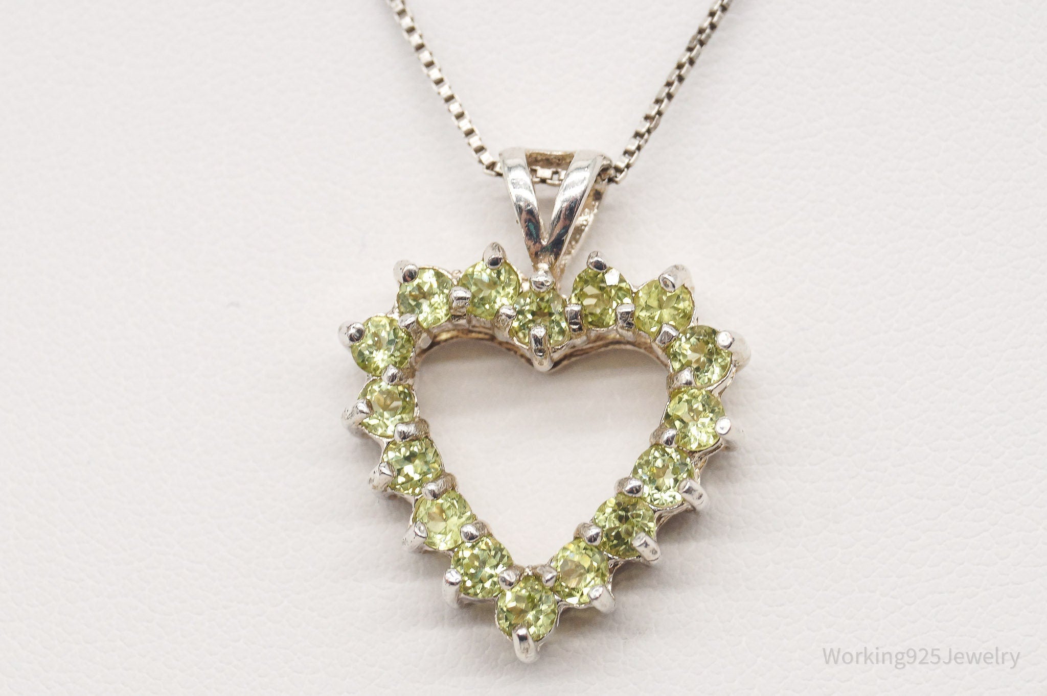 Vintage Designer DBJ Heart Peridot Sterling Silver Necklace | Jewelry > Necklaces > Pendants | Wiccan Center