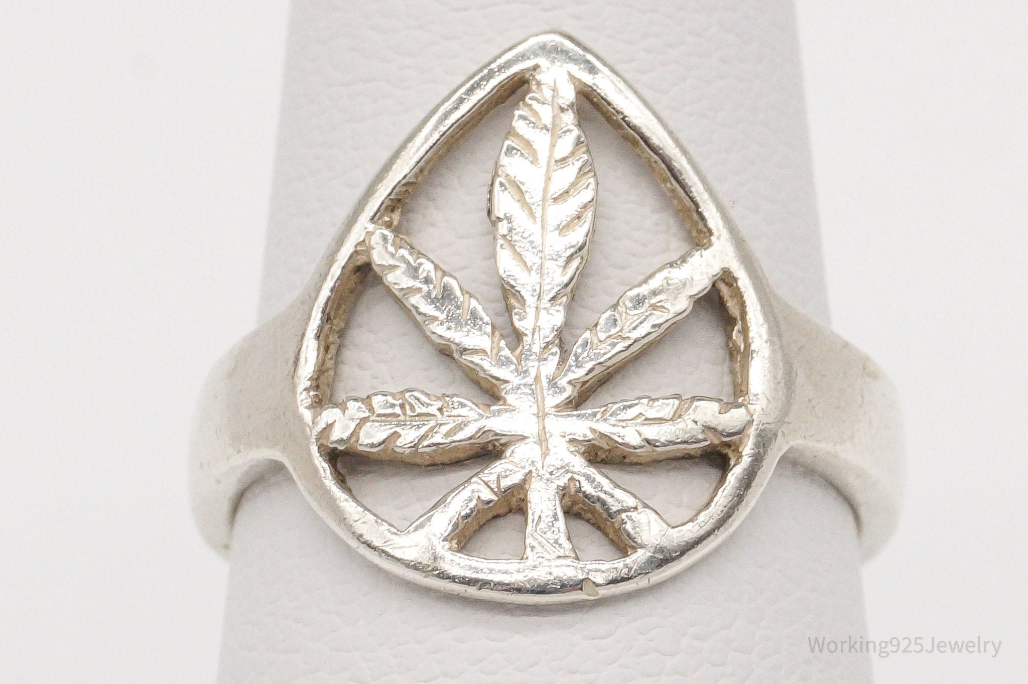 Vintage Medical Marijuana Pot Plant Weed Sterling Silver Ring - Size 5.5 | Jewelry > Rings | Wiccan Center