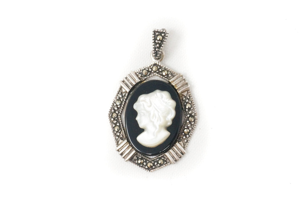 Vtg Carved Cameo Mother Of Pearl Woman Sterling Silver Necklace Pendant | Jewelry > Necklaces > Pendants | Wiccan Center