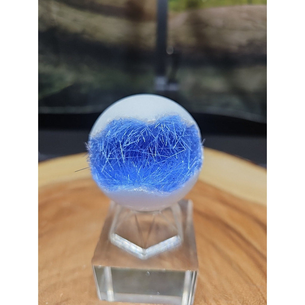 Magnesium phosphate Sphere W/Stand 154g 50mm | Crystal Spheres & Eggs | Wiccan Center
