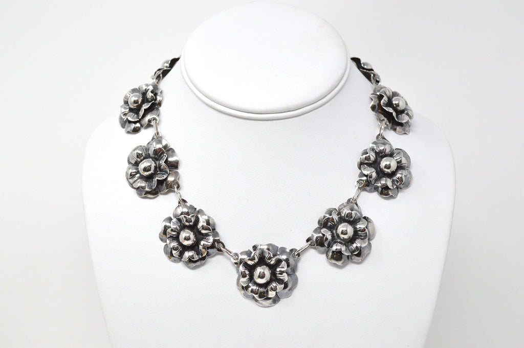 Vintage Mexico Sterling Silver Artisan 3D Oxidized Flower Motif Necklace 16 Inch | Jewelry > Necklaces | Wiccan Center