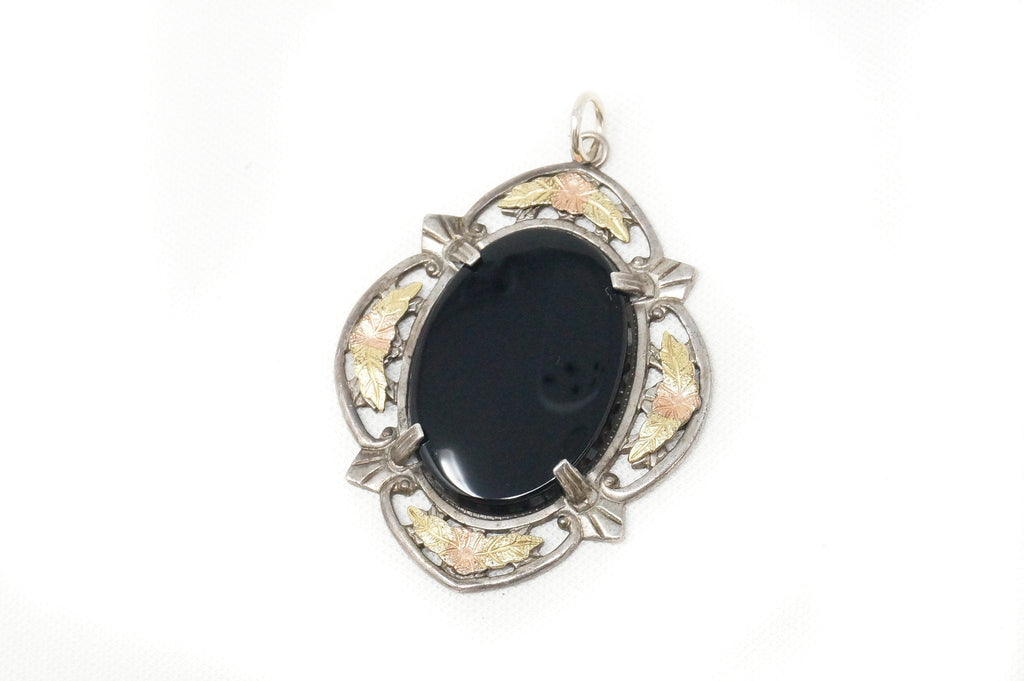 Antique Designer Uncas MFG Co Black Onyx Floral Sterling Silver Necklace Pendant | Jewelry > Necklaces > Pendants | Wiccan Center