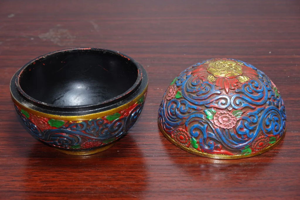 Exquisite Carved Red Lacquer Jewelry Box – Chinese Rouge Box (9.5cm)