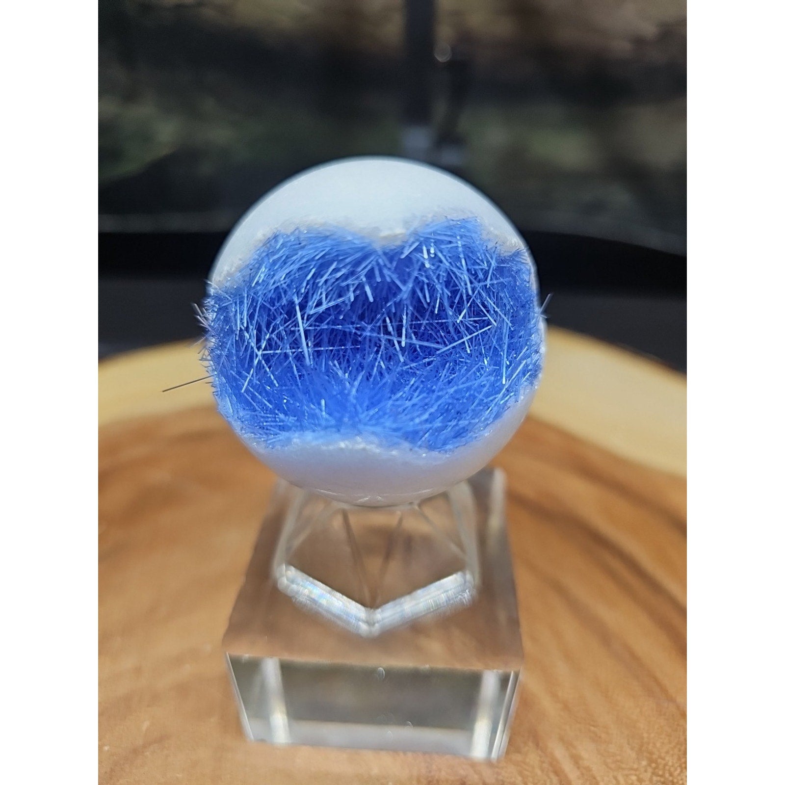 Magnesium phosphate Sphere W/Stand 154g 50mm | Crystal Spheres & Eggs | Wiccan Center