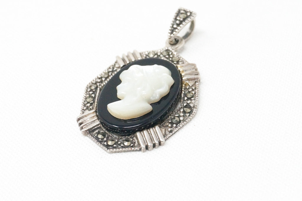 Vtg Carved Cameo Mother Of Pearl Woman Sterling Silver Necklace Pendant | Jewelry > Necklaces > Pendants | Wiccan Center