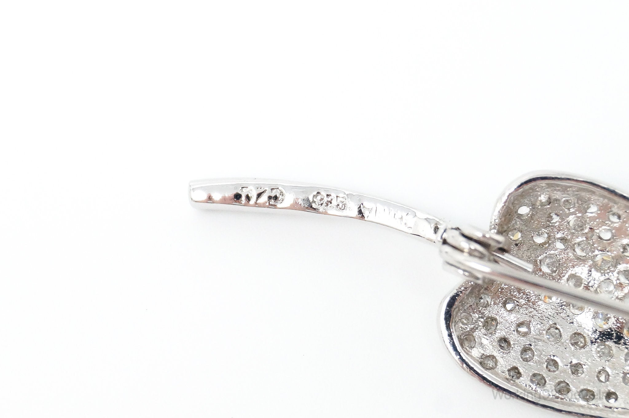 Vintage Cubic Zirconia Leaf Sterling Silver Brooch Pin | Jewelry > Brooches, Pins & Clips | Wiccan Center