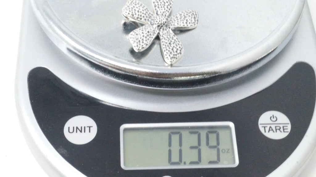 Vintage Designer Silpada Sterling Silver Hammered Daisy Flower Necklace Pendant | Jewelry > Necklaces > Pendants | Wiccan Center