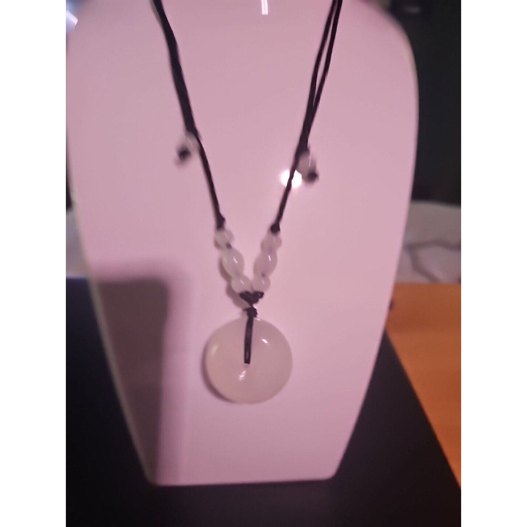 Beautiful! Natural Jade Peace Lucky Buckle Pendant Necklace Healing Adjustable