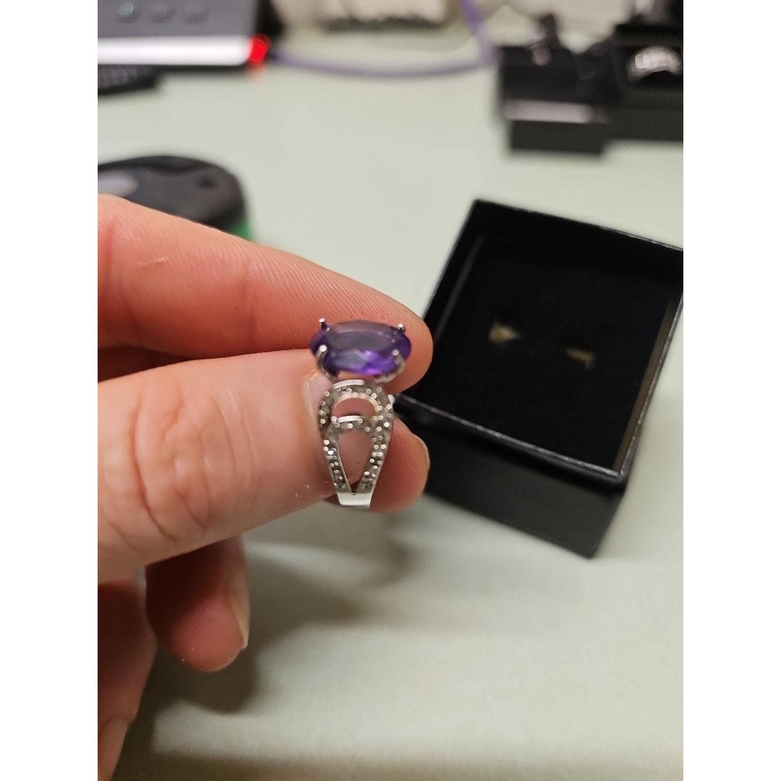 Womens 14K White Gold Platinum Finish Size 6 Ring Amethyst & Diamonds