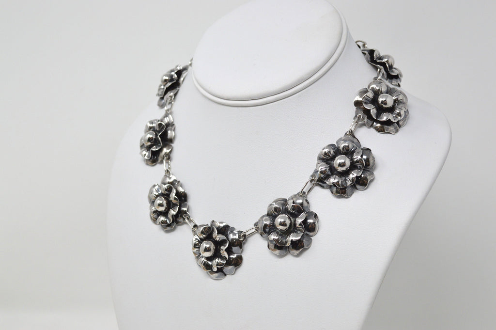 Vintage Mexico Sterling Silver Artisan 3D Oxidized Flower Motif Necklace 16 Inch | Jewelry > Necklaces | Wiccan Center